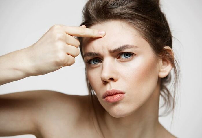 Antes de usar herbas anti-envellecemento, debes coñecer o teu tipo de pel facial. 
